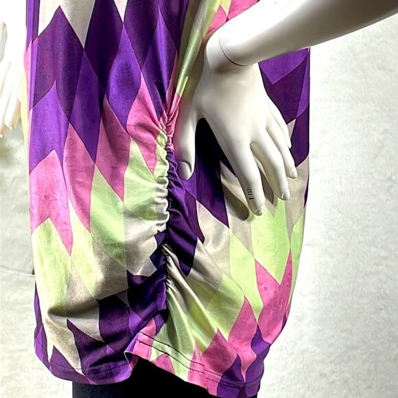LOVEUDEAR 1XL Geometric Print Tank Top NWOT With Gathered Sides Stretchy Comf… - Picture 4 of 12